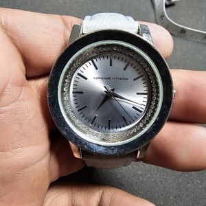 adrienne vittadini Ladies Quartz Fashion Watch Working AD11261 Silver Tone shows